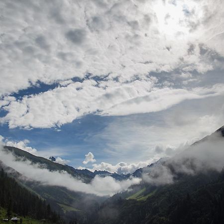 Malana Magic Valley Trek Ξενοδοχείο Εξωτερικό φωτογραφία